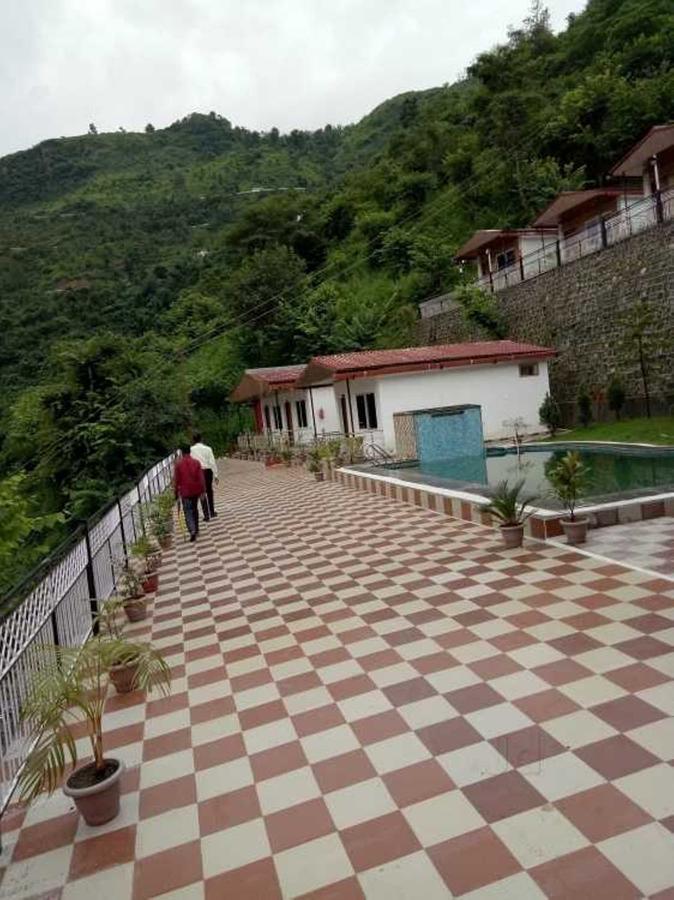 V Resorts Brv Resort Mussoorie Eksteriør billede
