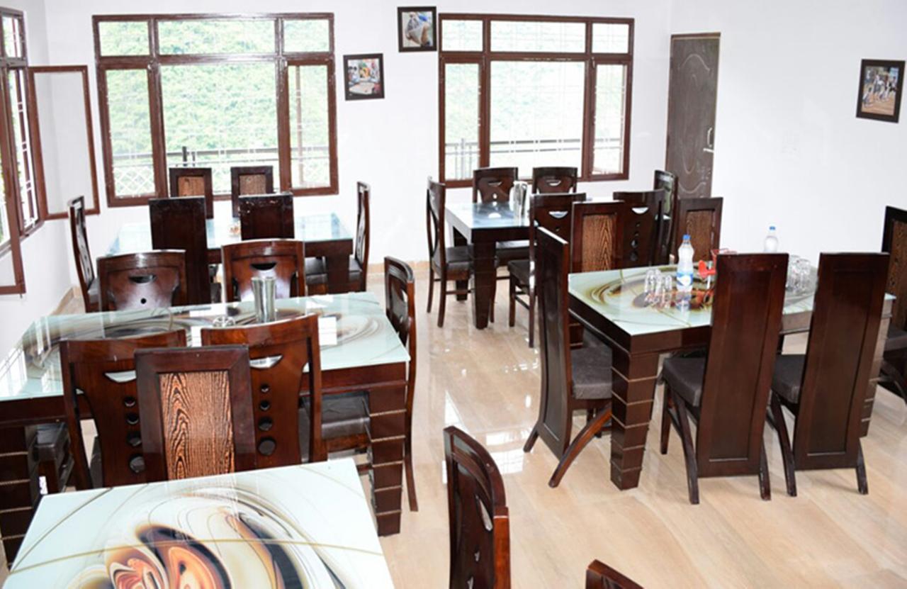 V Resorts Brv Resort Mussoorie Eksteriør billede