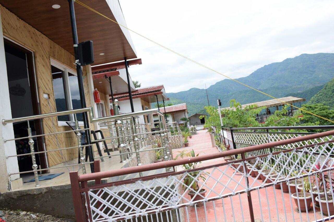 V Resorts Brv Resort Mussoorie Eksteriør billede