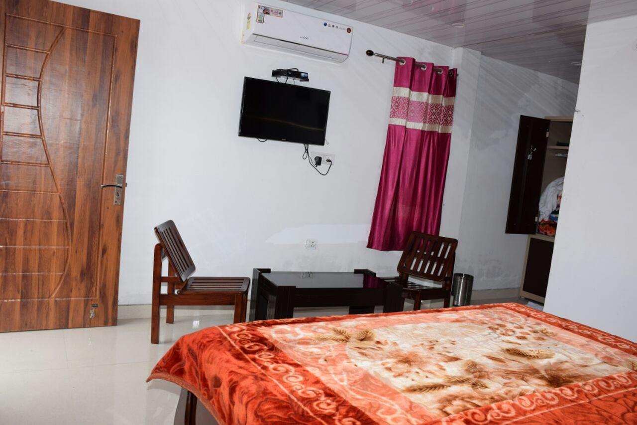 V Resorts Brv Resort Mussoorie Eksteriør billede