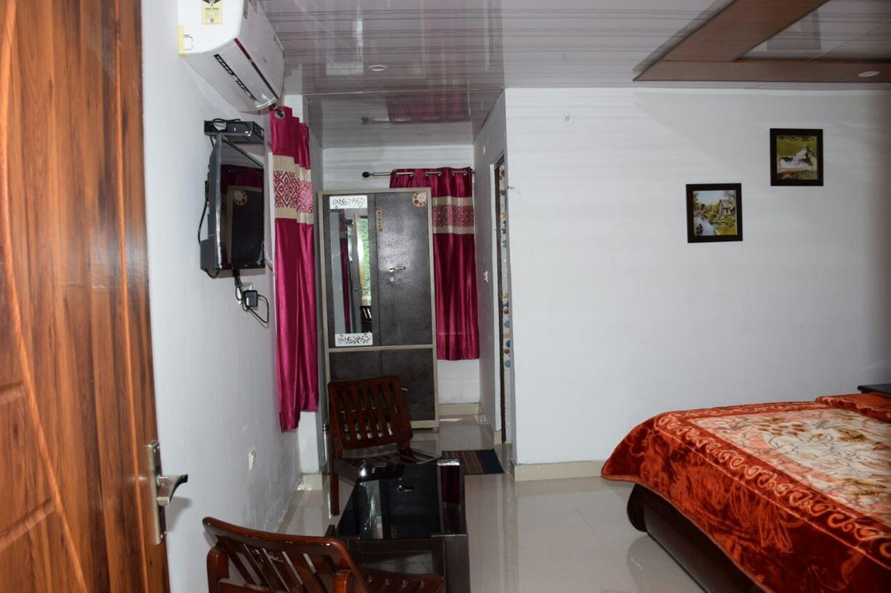 V Resorts Brv Resort Mussoorie Eksteriør billede