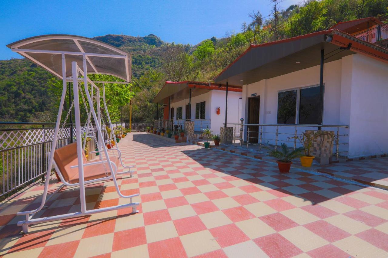 V Resorts Brv Resort Mussoorie Eksteriør billede