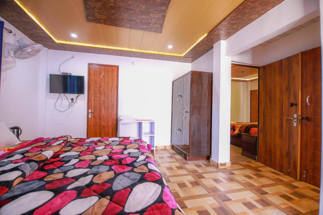 V Resorts Brv Resort Mussoorie Eksteriør billede