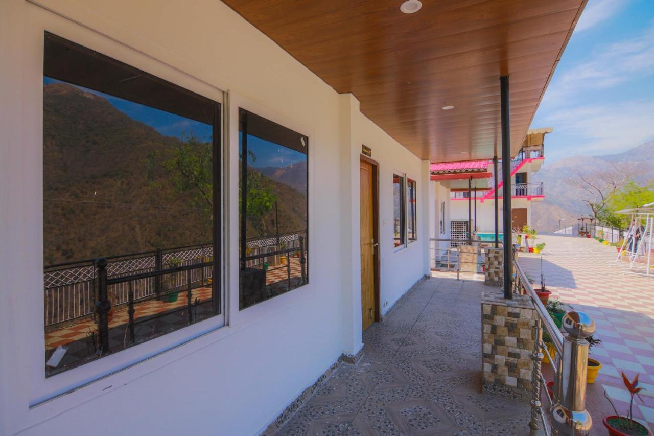 V Resorts Brv Resort Mussoorie Eksteriør billede