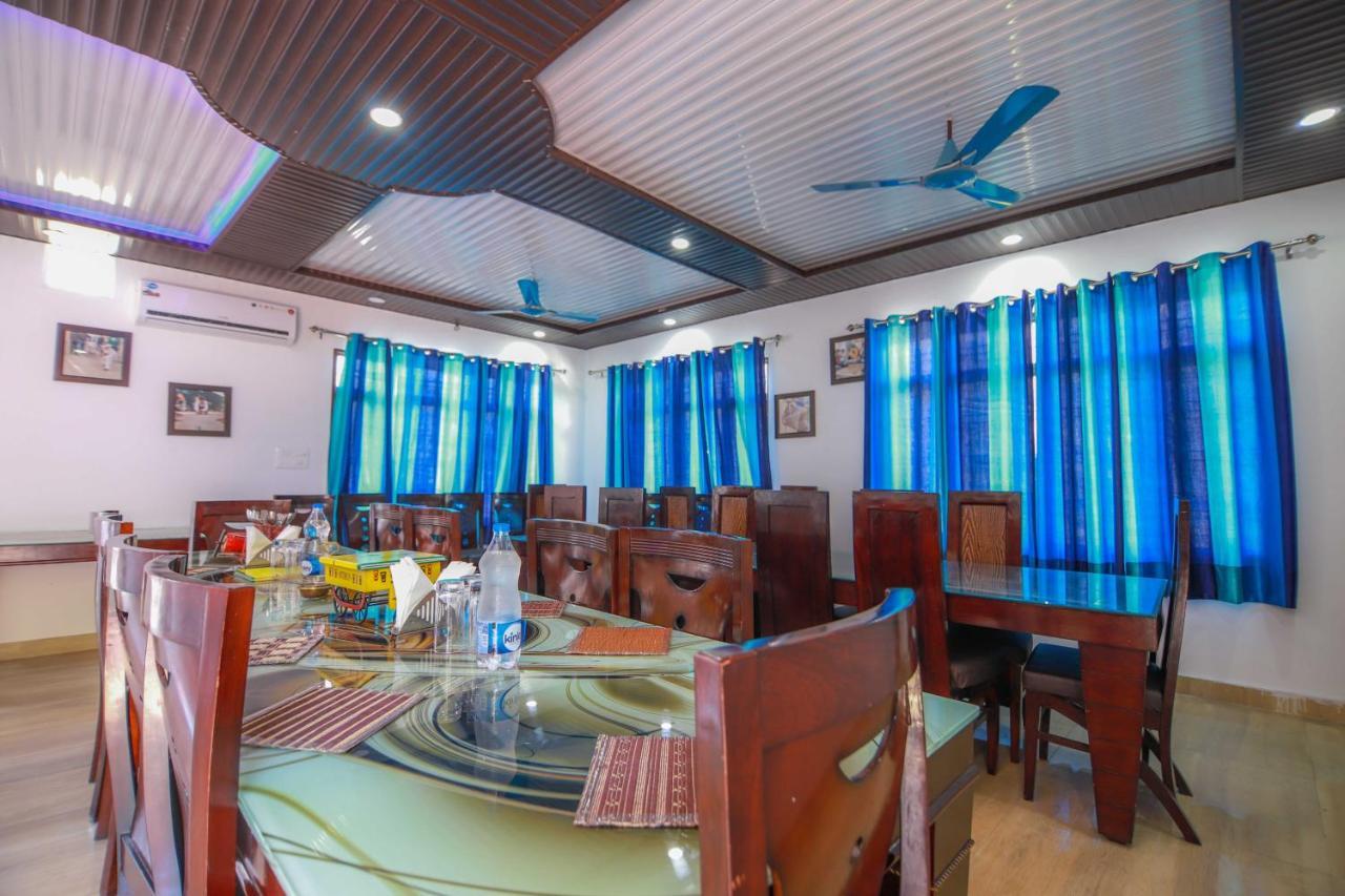 V Resorts Brv Resort Mussoorie Eksteriør billede